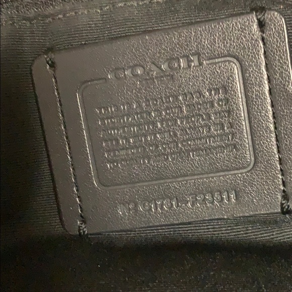 Large leather Coach purse - Picture 5 of 7